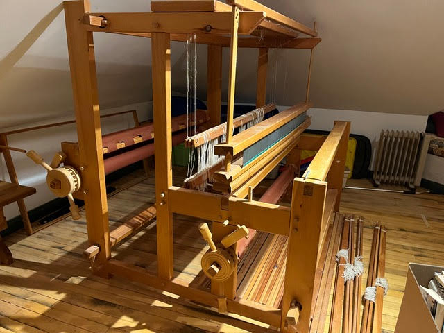 For Sale: Floor Loom, FREE to Good Home