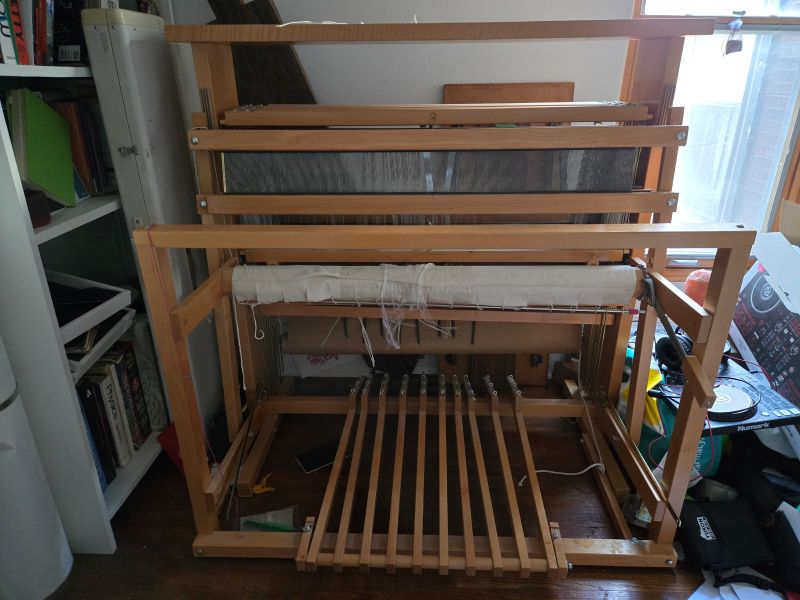 Sold: 2017 Leclerc 8 Shaft Loom – $600